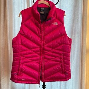 The North Face Women's Fuchsia Quilted Vest